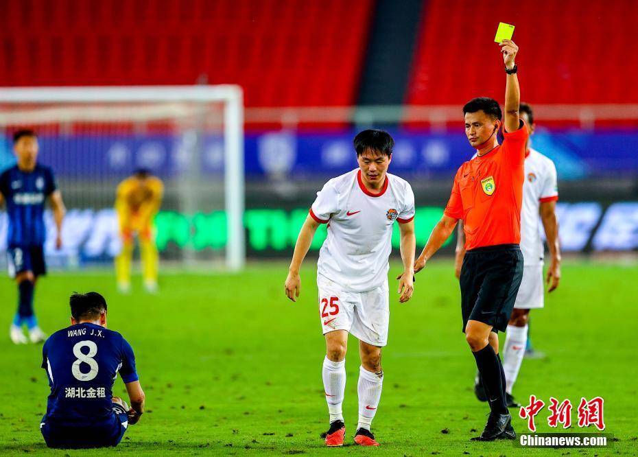 青岛黄海主场击败武汉三镇,争夺中游位置的简单介绍 青岛黄海主场击败武汉三镇,争夺中游位置的简单介绍