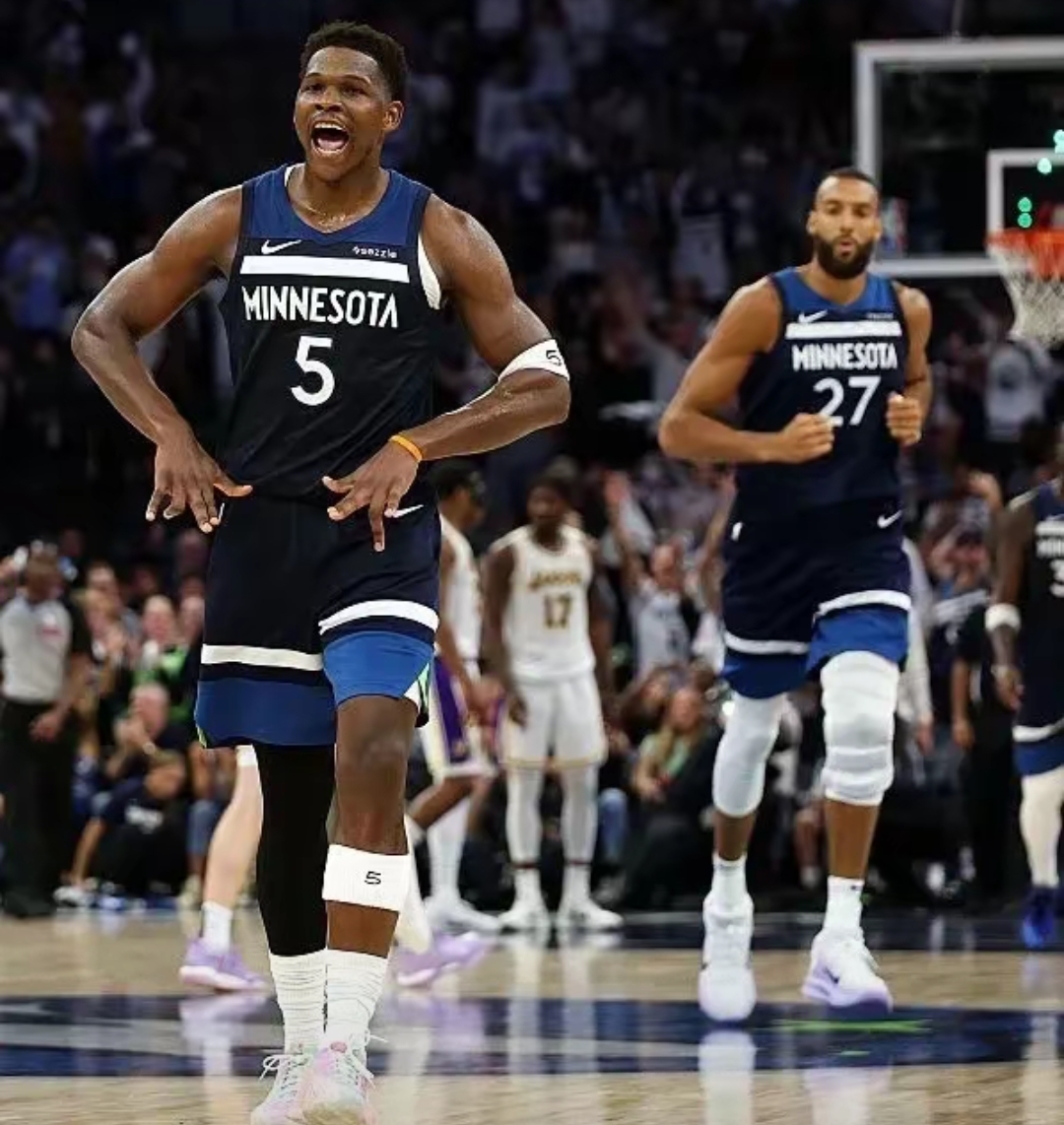 三亿体育体育娱乐-快船横扫掘金，轻松晋级西部半决赛