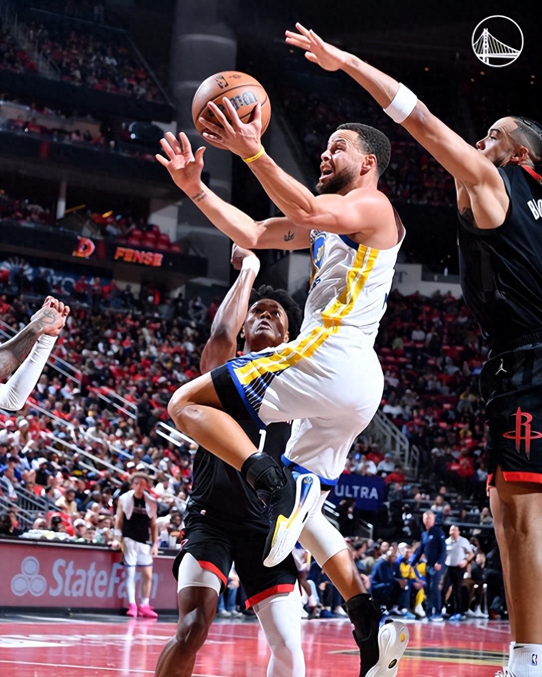 火箭客场惨败勇士,遭遇四连败 火箭客场惨败勇士,遭遇四连败