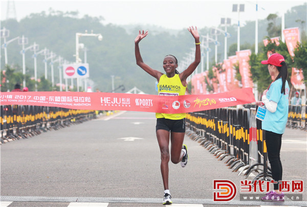 包含澳洲冠军冲刺下一轮比赛,备战有序的词条 包含澳洲冠军冲刺下一轮比赛,备战有序的词条