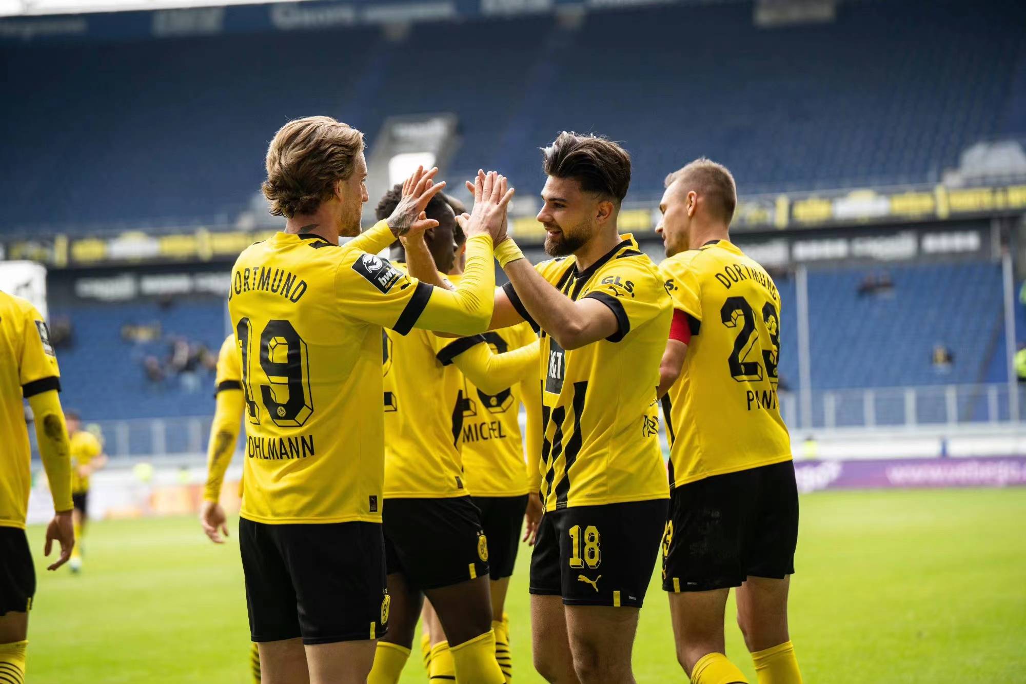 关于多特欲战胜危机欧冠晋级路漫漫的信息 关于多特欲战胜危机欧冠晋级路漫漫的信息