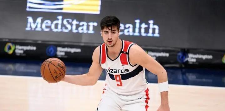 激战场上:欧锦赛豪强争霸!的简单介绍 激战场上:欧锦赛豪强争霸!的简单介绍