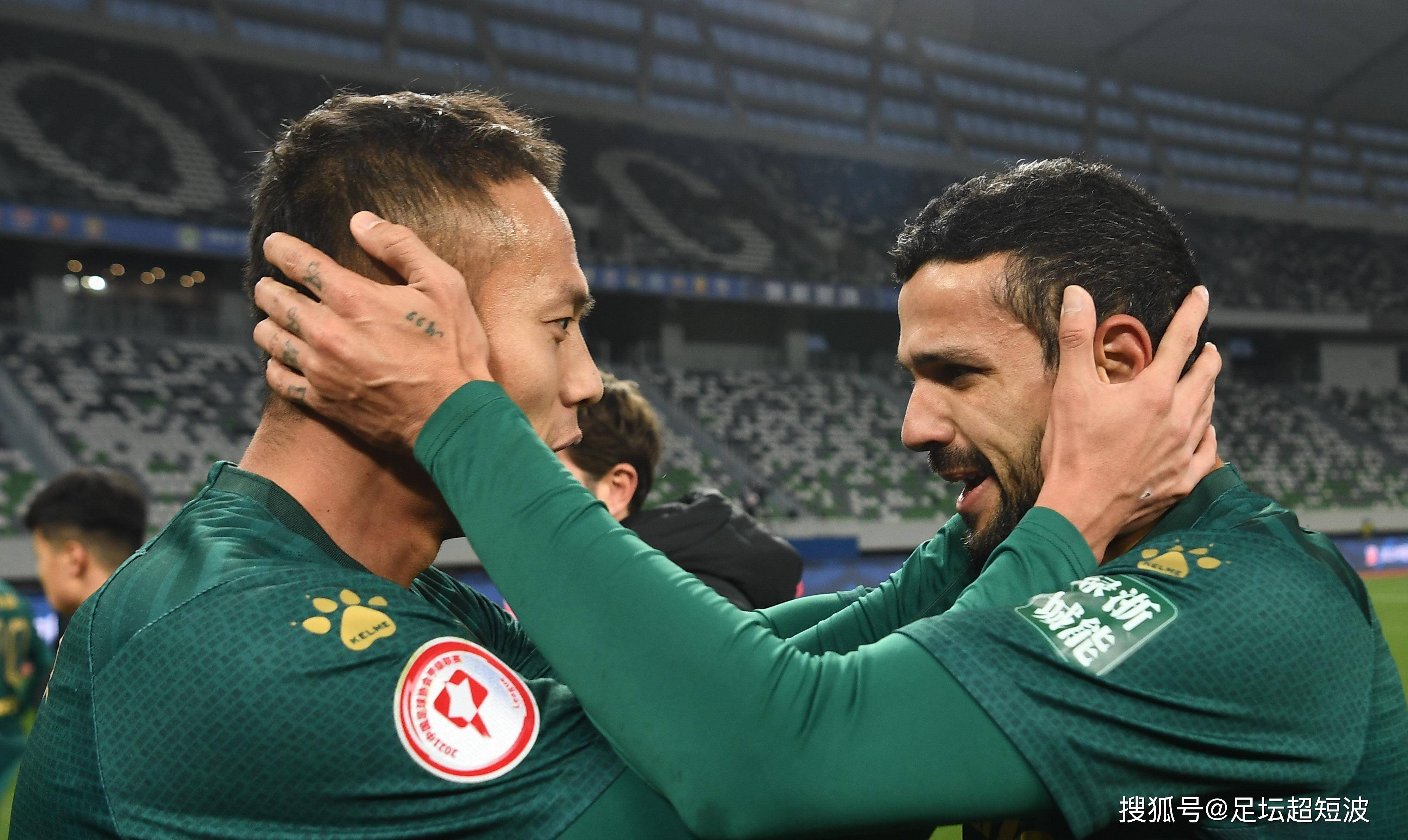 包含塞维利亚中场埃弗拉表现持续火爆的词条 包含塞维利亚中场埃弗拉表现持续火爆的词条