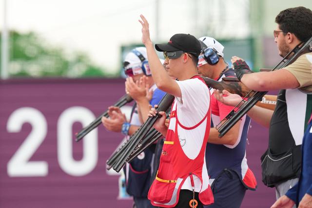 包含美国射击选手击破个人记录,获得银牌的词条 包含美国射击选手击破个人记录,获得银牌的词条