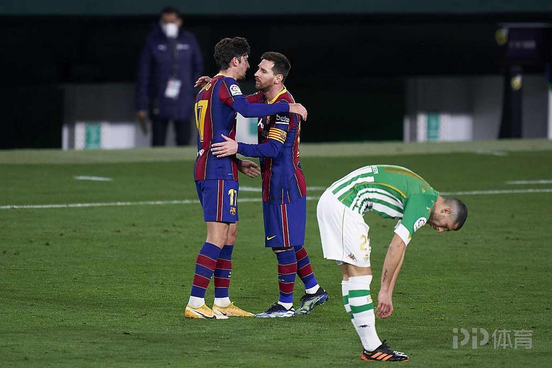 梅西传射破门,助巴萨豪取三分 梅西传射破门,助巴萨豪取三分