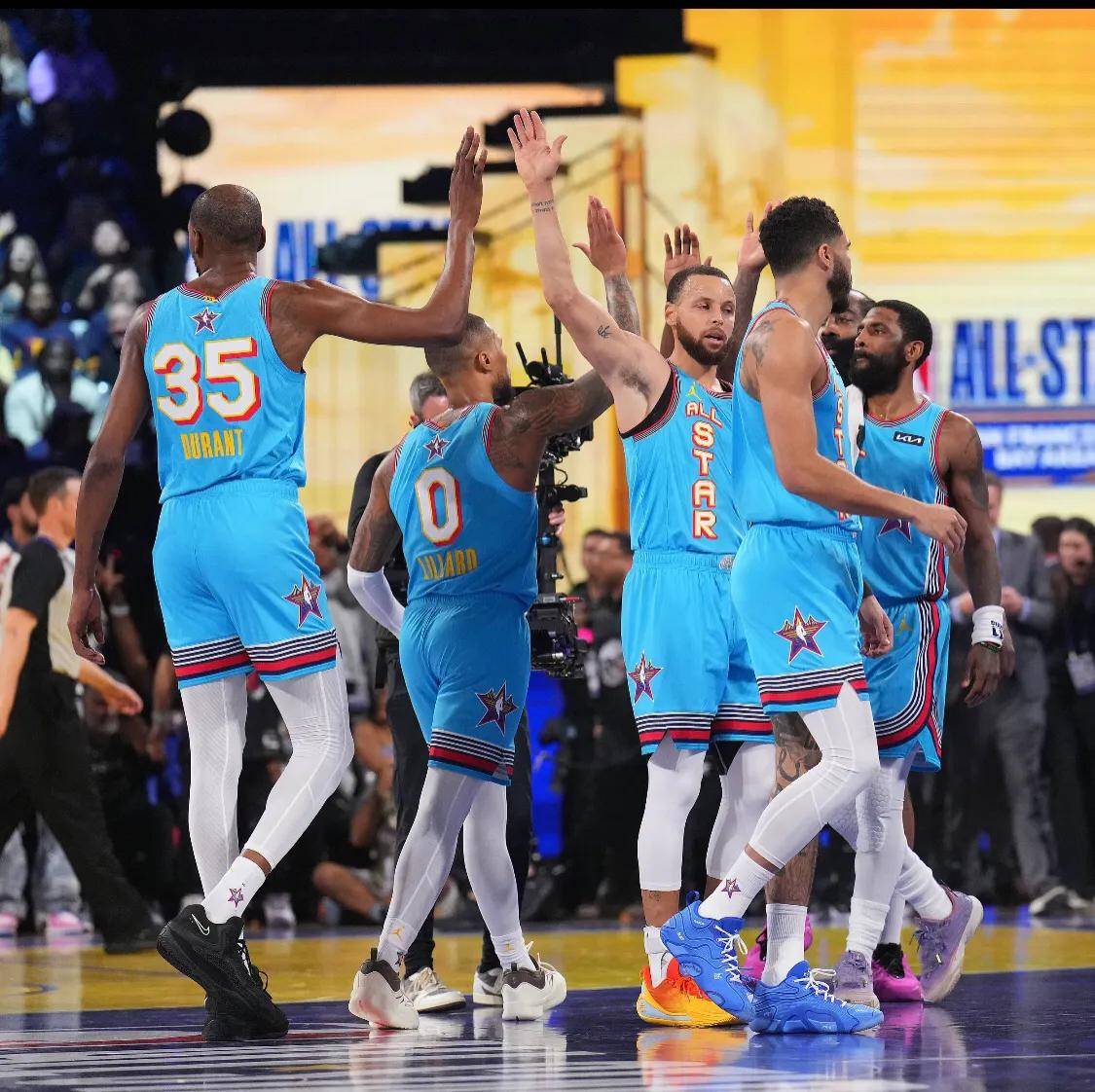 NBA传奇球员空降欧洲,引发球迷疯狂欢呼 NBA传奇球员空降欧洲,引发球迷疯狂欢呼