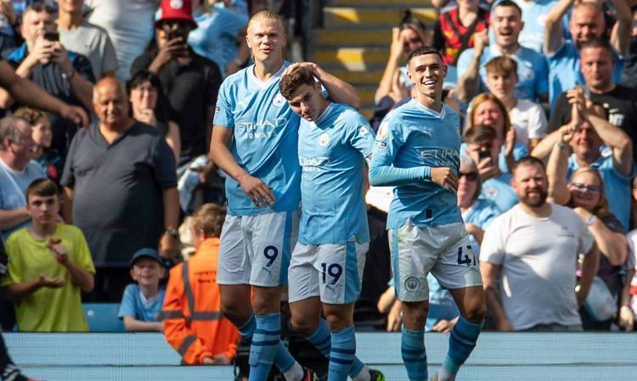 三亿体育体育投注-曼城无惧劲敌，锋线劲爆晋级欧冠