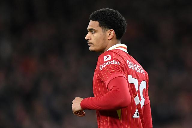 关于利物浦防守漏洞暴露,主帅或将进行战术调整的信息 关于利物浦防守漏洞暴露,主帅或将进行战术调整的信息