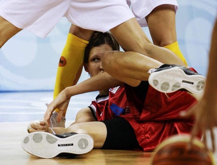 关于捷克-击败荷兰,取得欧洲杯小组赛两连胜的信息 关于捷克-击败荷兰,取得欧洲杯小组赛两连胜的信息